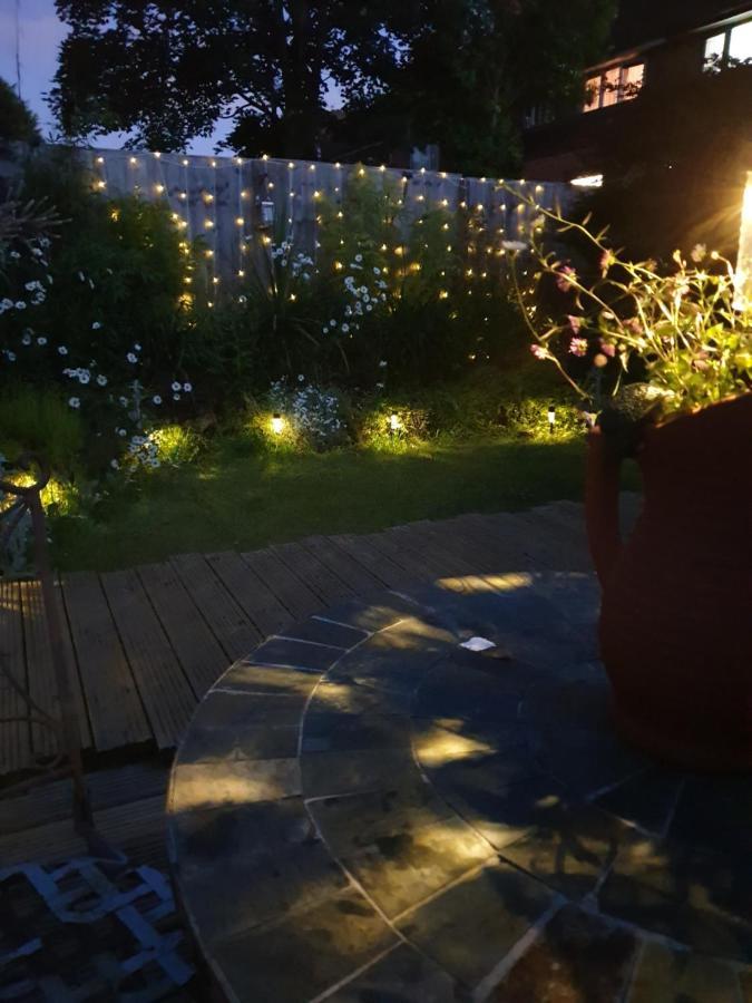 Tropical Garden Oasis Rooms Бирмингем Экстерьер фото